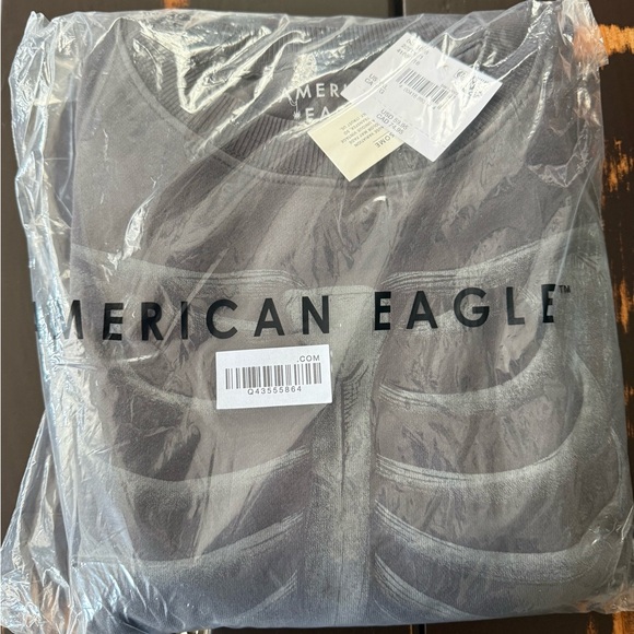 American Eagle Oversized Skeleton Halloween Graphic Sweatshirt - Picture 2 of 3
